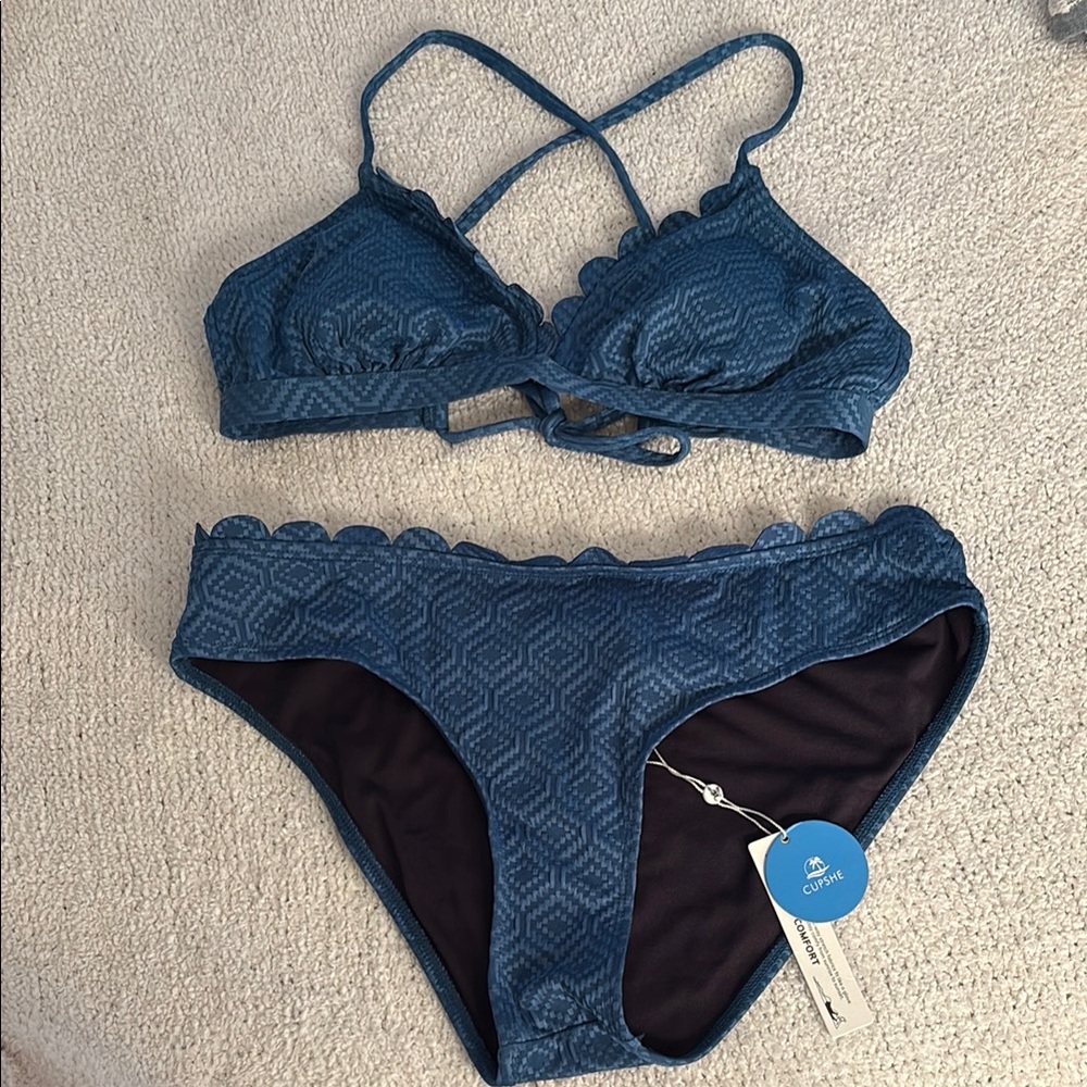 Cupshe Navy Textured Bikini Set NWT size medium
